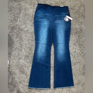 NWT Knox Rose High Rise Pull On Flare Jeans Stretch Frill Sz XL